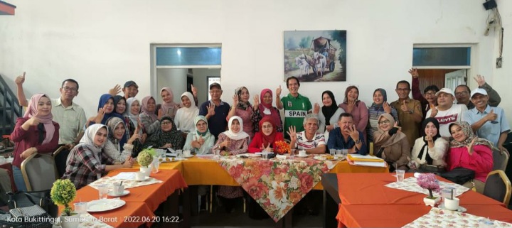 Kumpulan reuni SMP4 Panorama Bukittinggi