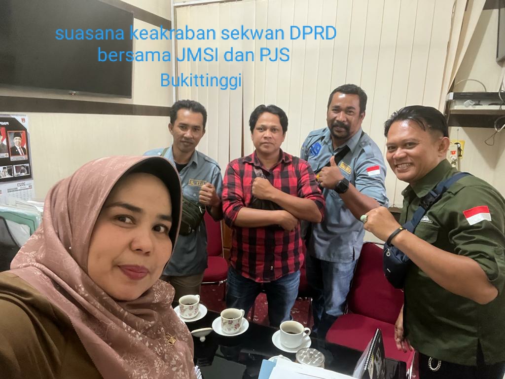 Silaturahmi Penuh Keakraban DPC PJS Bukittinggi Bersama Sekwan DPRD