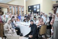 Wako Payakumbuh Bukber Bareng Yayasan Bukik 84, Tekankan Pentingnya Silaturahmi dan Hidup Sehat