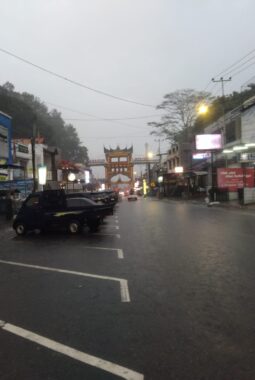 Hujan Disertai Guntur Keras Guyur Bukittinggi, Warga Diimbau Waspada