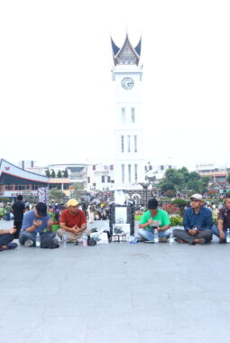 Wartawan Bukittinggi Gelar Doa Bersama untuk 5 Jurnalis Hilang di Selat Sunda