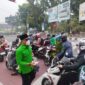 Ketua DPW PKB sumbar Firdaus turun langsung bagikan masker kepada pengguna jalan di jalan Sudirman kamis( 22/10/2026