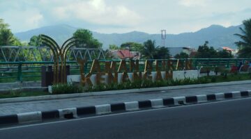 Taman Aliran Kenangan, asri dan bersih di pinggir jalan seberang Padang kelurahan Mato ayia Padang Selatan, Senin (26/10/2026).